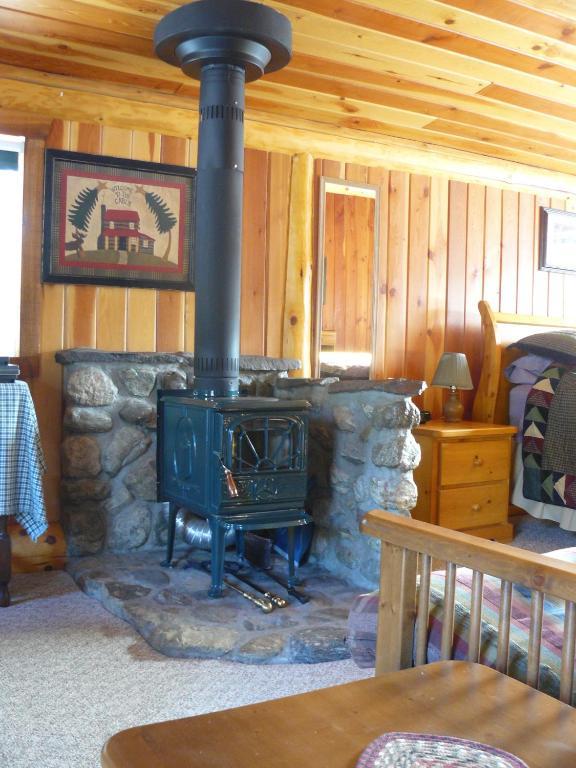 Hitching Post Resort Kelowna Habitación foto