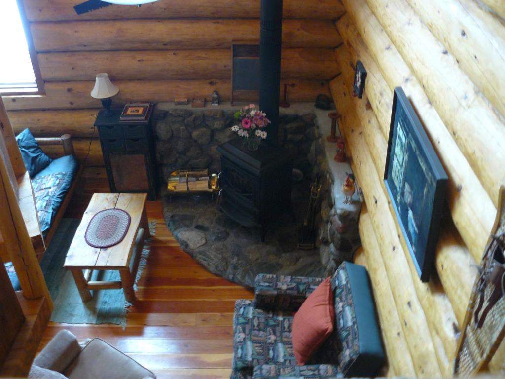 Hitching Post Resort Kelowna Habitación foto